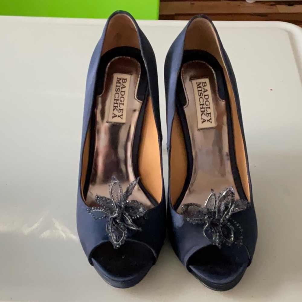 Badgley Mischka Platforme Pumps in Satin/Leather 7 1/2